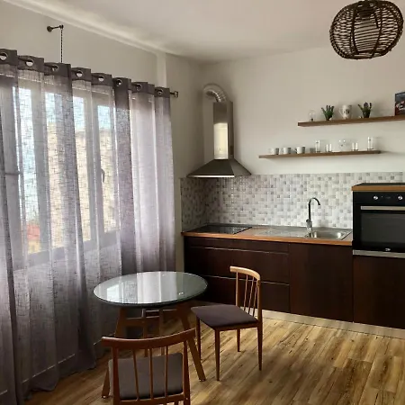New Beach With Sea View Apartment *