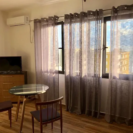 New Beach With Sea View Apartment *